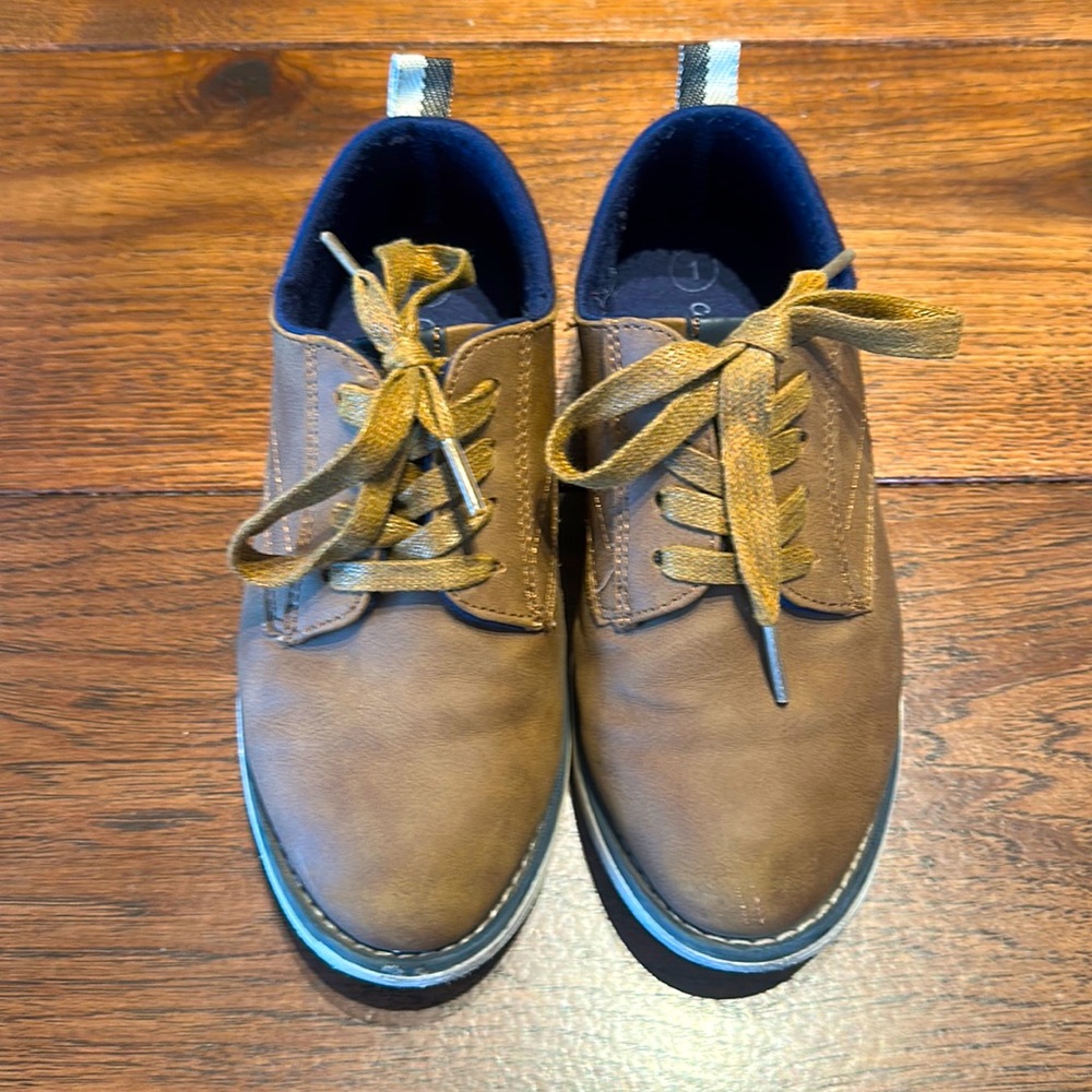 Cat & Jack Dress Shoes Boys Size 1.